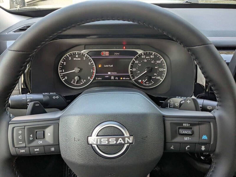 2026 Nissan Pathfinder SV