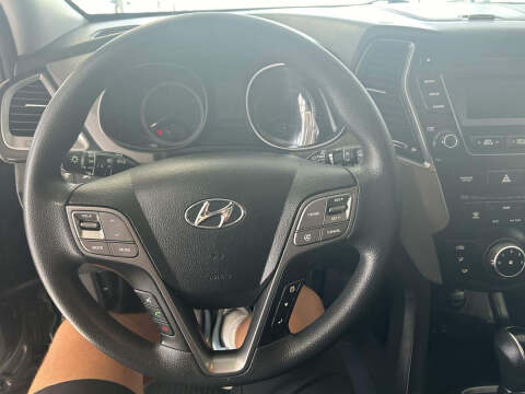 2016 Hyundai Santa Fe SE