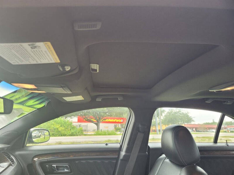 2016 Ford Taurus Limited