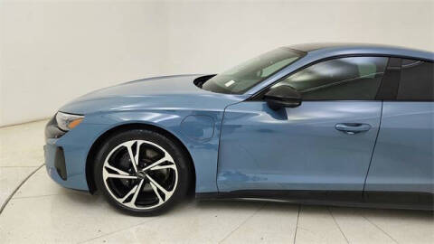 2022 Audi e-tron GT quattro Premium Plus