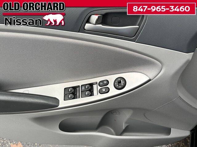 2016 Hyundai Accent SE