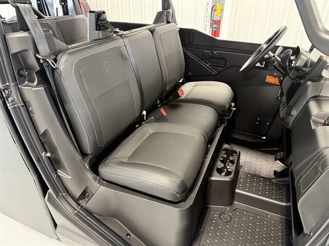 2025 Segway UT10 CREW