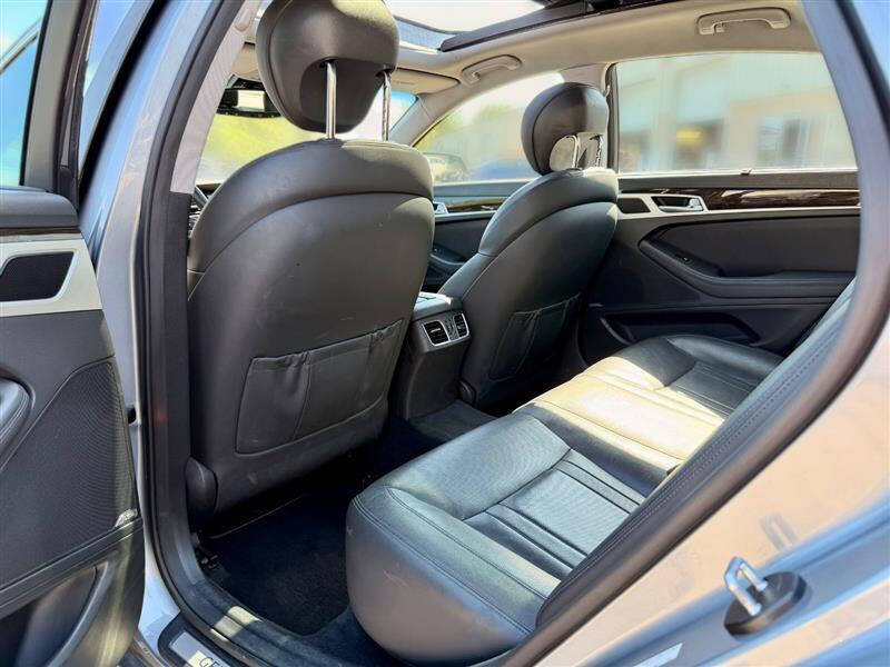 2017 Genesis G80