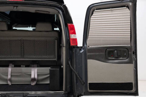 2017 Chevrolet Express 2500