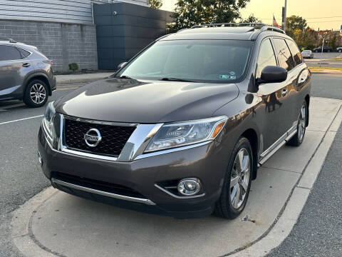 2015 Nissan Pathfinder for sale at Bavarian Auto Gallery in Bayonne NJ