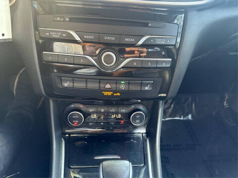 2018 Infiniti QX30 Luxury