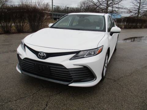 2021 Toyota Camry for sale at Triangle Auto Sales in Elgin IL