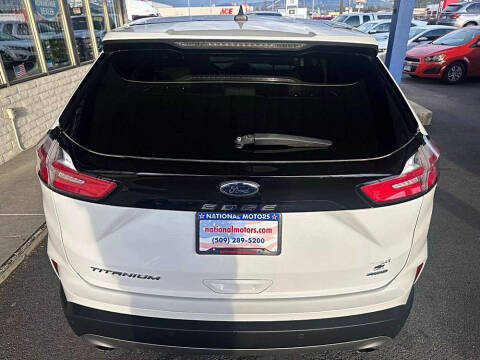 2021 Ford Edge Titanium