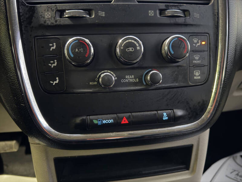 2015 Dodge Grand Caravan SE