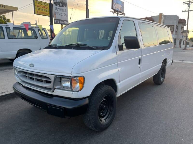 2000 Ford E-350 for sale at Singh Auto Outlet in North Hollywood CA