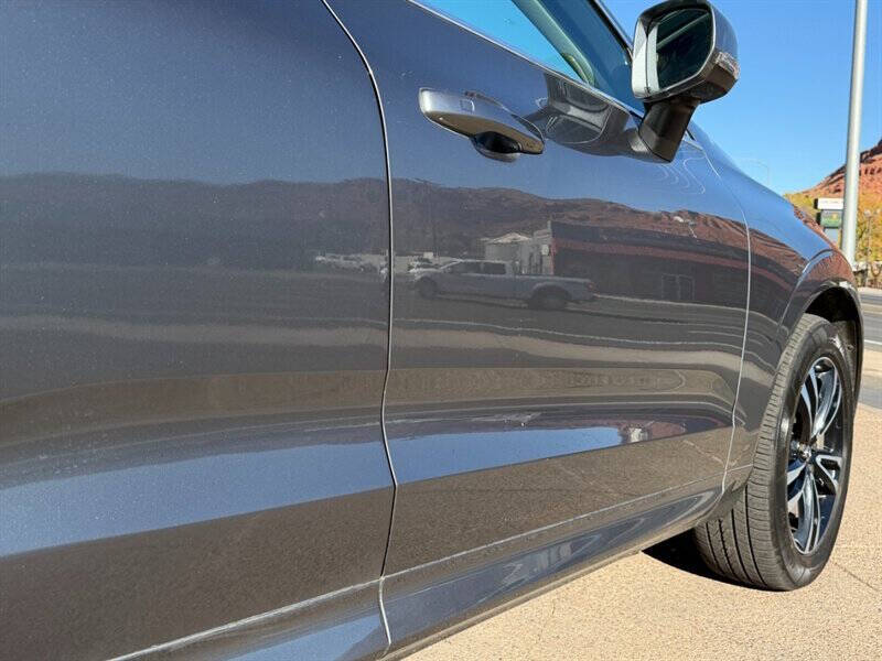 2020 Volvo XC60 T6 Momentum