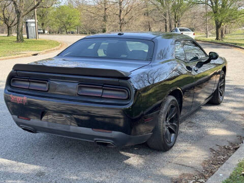 2017 Dodge Challenger SXT