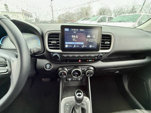 2024 Hyundai Venue SEL