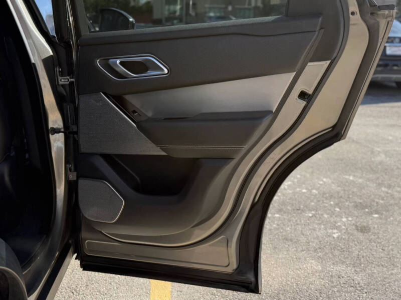 2019 Land Rover Range Rover Velar P250 R-Dynamic SE