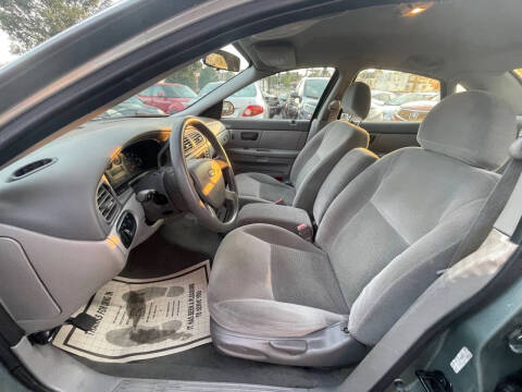 2006 Ford Taurus SE
