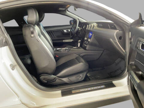2022 Ford Mustang EcoBoost Premium