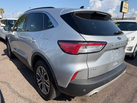 2020 Ford Escape SEL