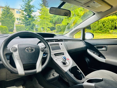 2015 Toyota Prius Two