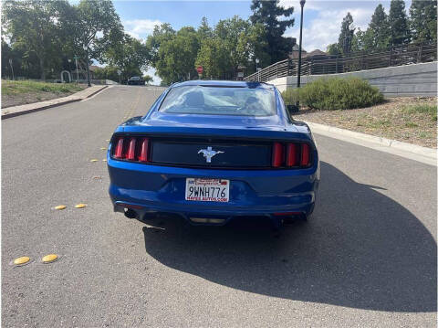 2017 Ford Mustang V6