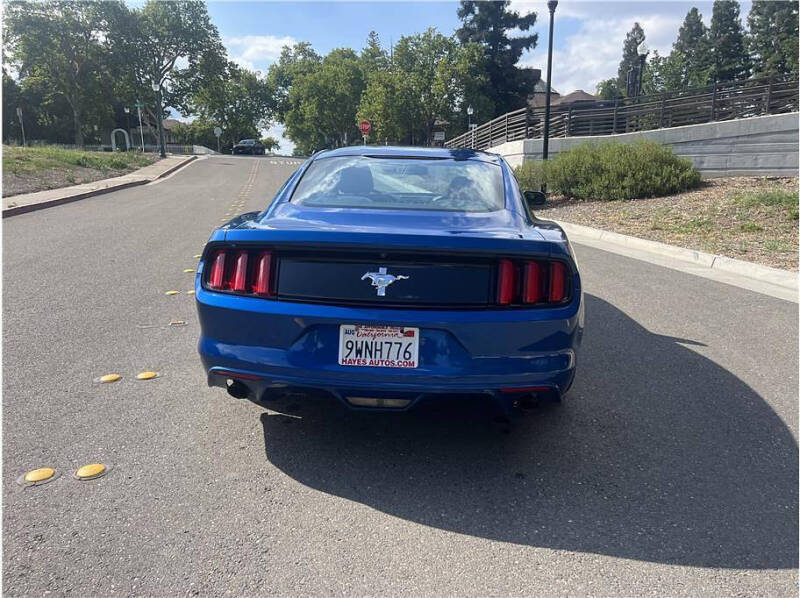 2017 Ford Mustang V6