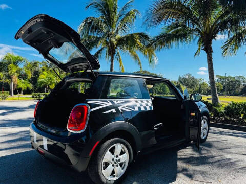 2015 MINI Hardtop 2 Door Cooper