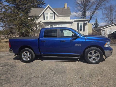 2017 RAM 1500 SLT