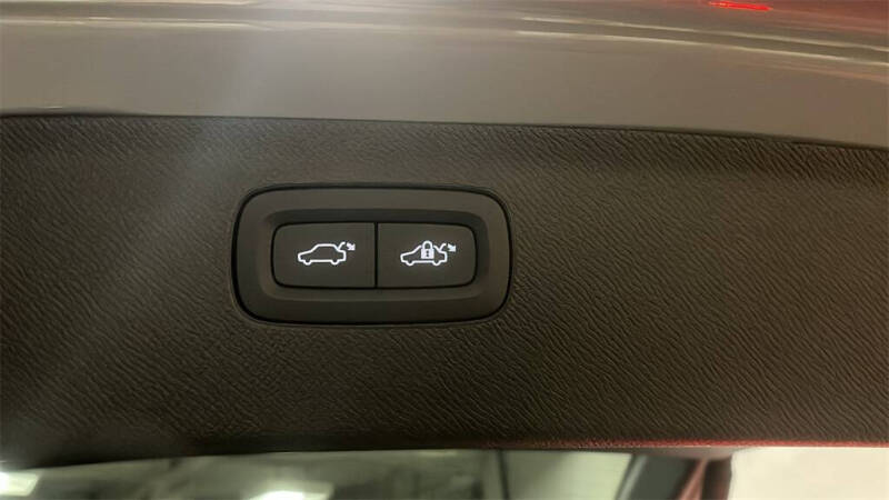 2026 Volvo XC90 B6 Plus 7P