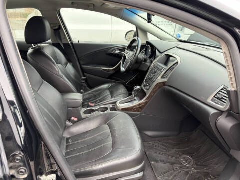 2012 Buick Verano Leather Group