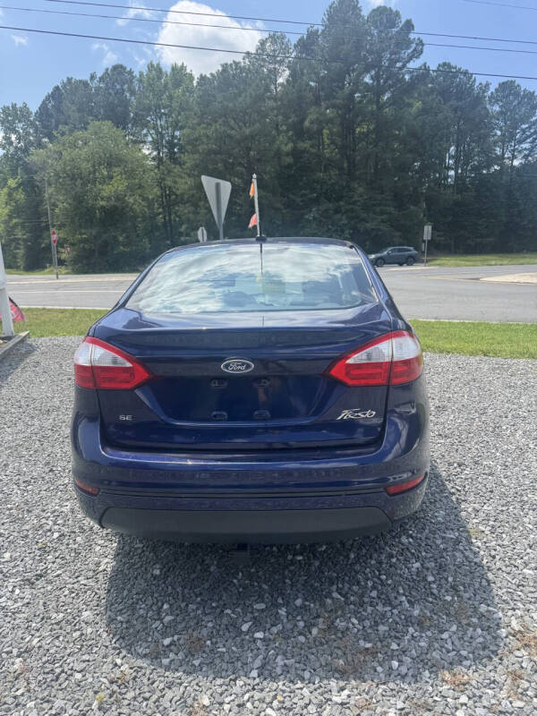 2016 Ford Fiesta SE - Photo 7