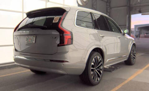 2025 Volvo XC90 B6 Plus Bright Theme 7P