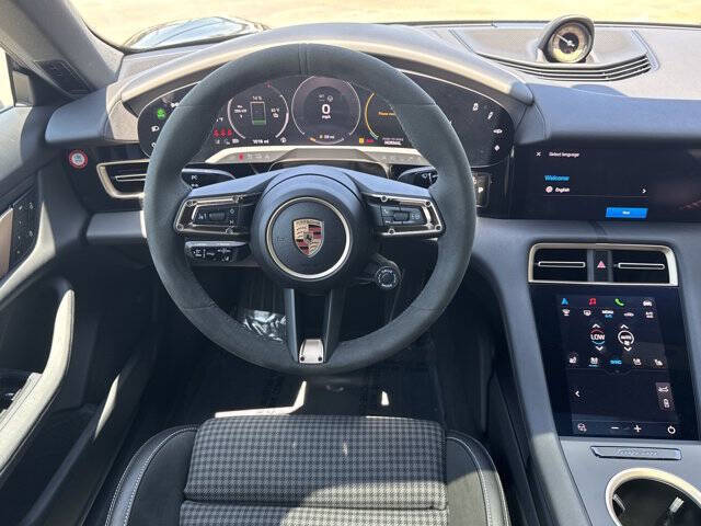 2025 Porsche Taycan 4S