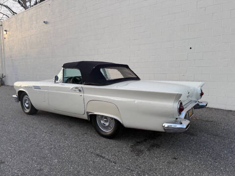 1957 Ford Thunderbird