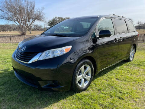 2015 Toyota Sienna for sale at Carz Of Texas Auto Sales in San Antonio TX