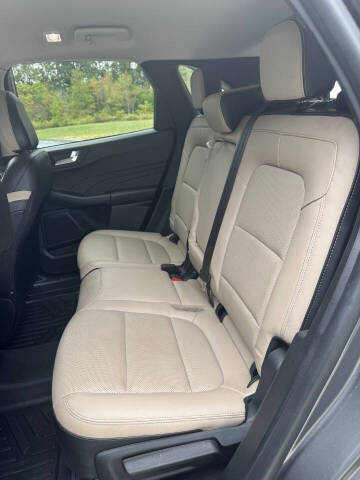 2021 Ford Escape Plug-In Hybrid Titanium