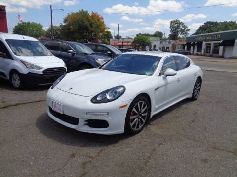 2015 Porsche Panamera 4S Executive