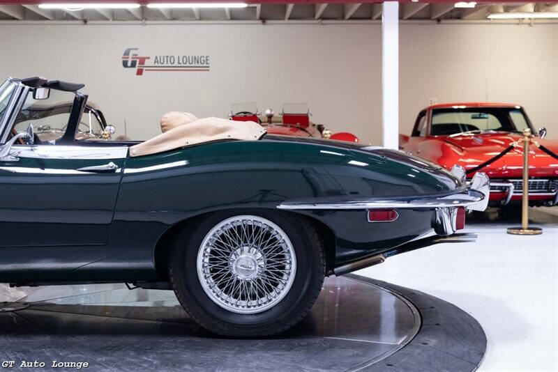 1970 Jaguar E-Type 17