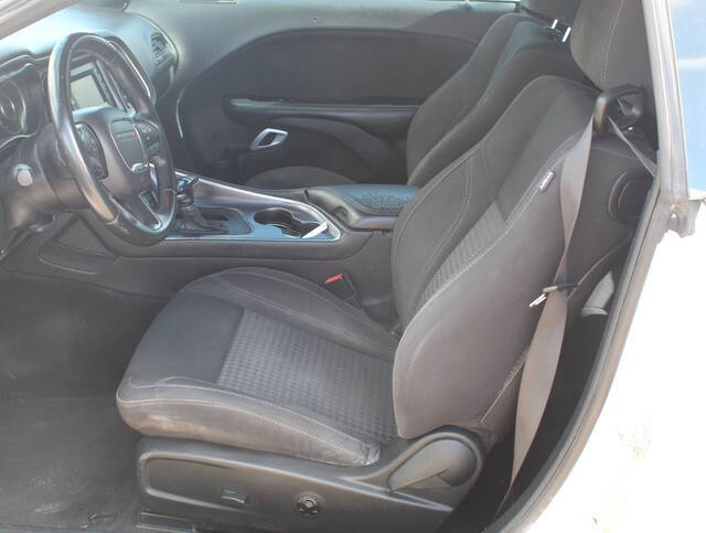 2016 Dodge Challenger SXT