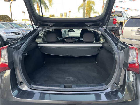 2019 Toyota Prius XLE