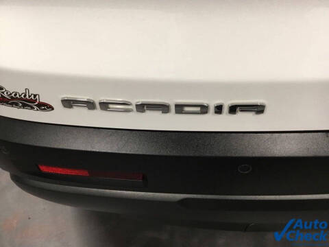 2022 GMC Acadia AT4