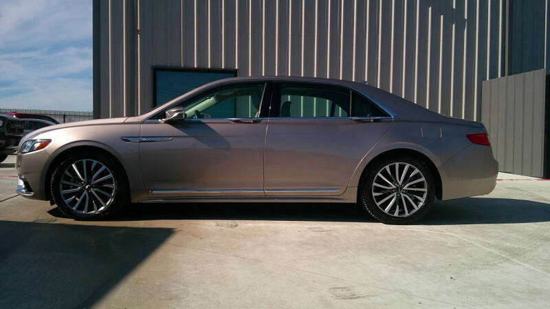 2019 Lincoln Continental Select