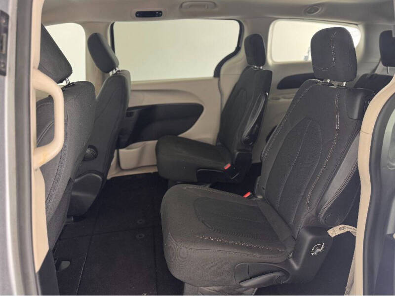 2019 Chrysler Pacifica LX