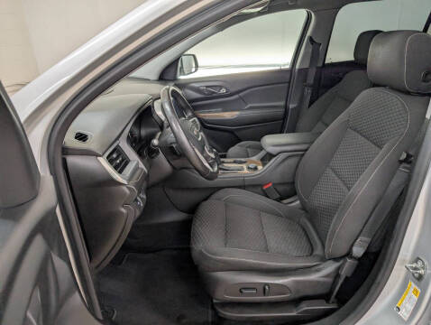 2018 GMC Acadia SLE-2