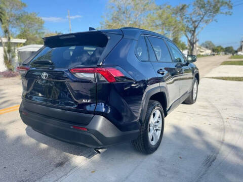 2021 Toyota RAV4 XLE