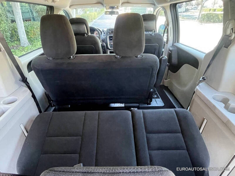 2016 Dodge Grand Caravan American Value Package