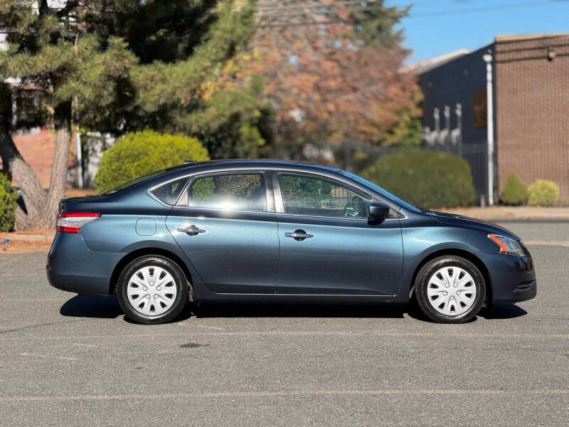 2013 Nissan Sentra SV photo 4