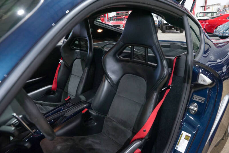 2012 Porsche Cayman R