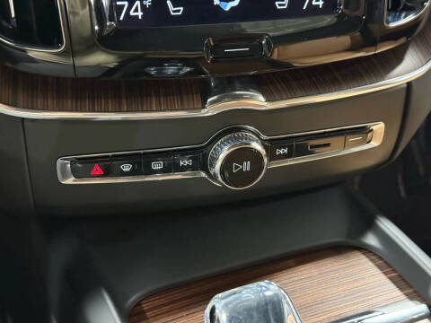 2021 Volvo XC60 Recharge T8 Inscription