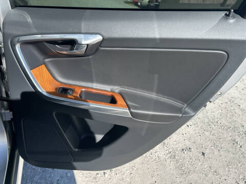 2017 Volvo XC60 T6 Inscription