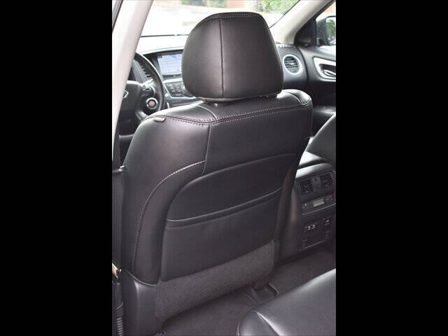 2019 Nissan Pathfinder SL