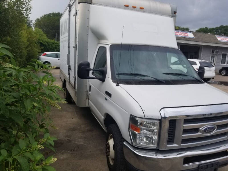 2012 Ford E-Series Chassis for sale at Whites Auto Sales in Portsmouth VA